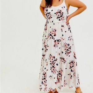 Torrid White Floral Maxi Dress size 00